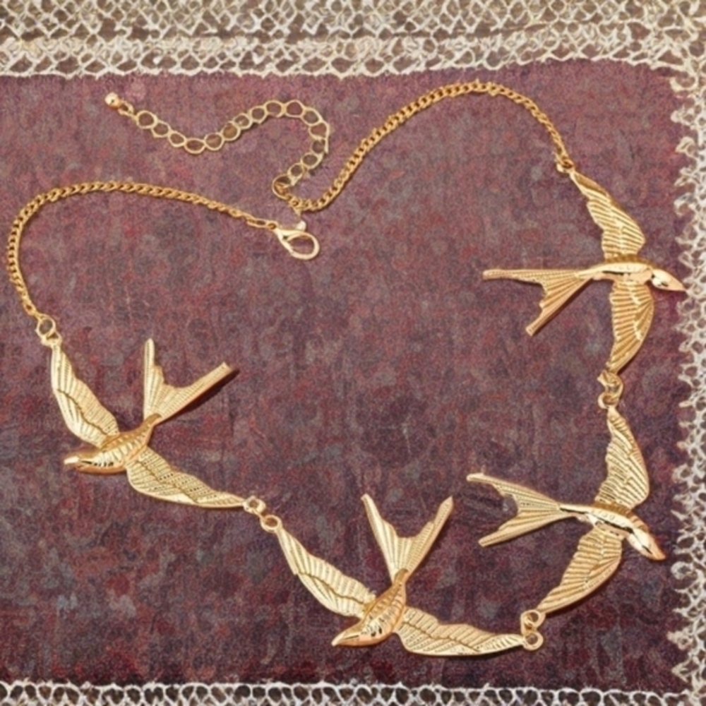 ANTHROPOLOGIE GOLDEN DOVE NECKLACE - Picture 3 of 4